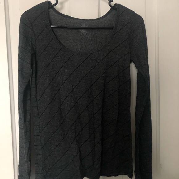 black long sleeve - Picture 1 of 2